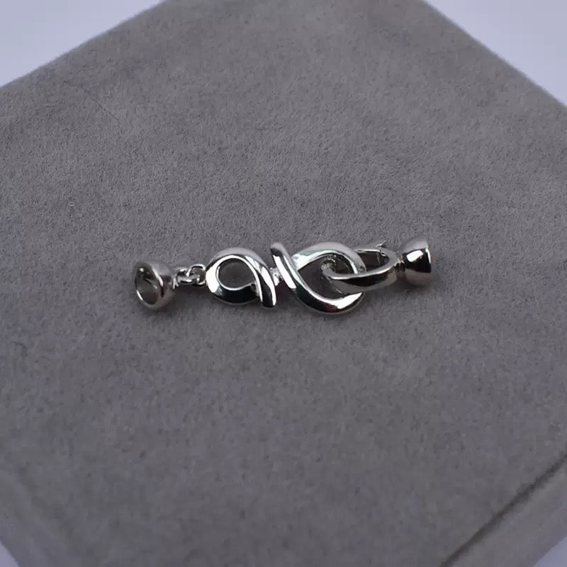 A0005 Clasp